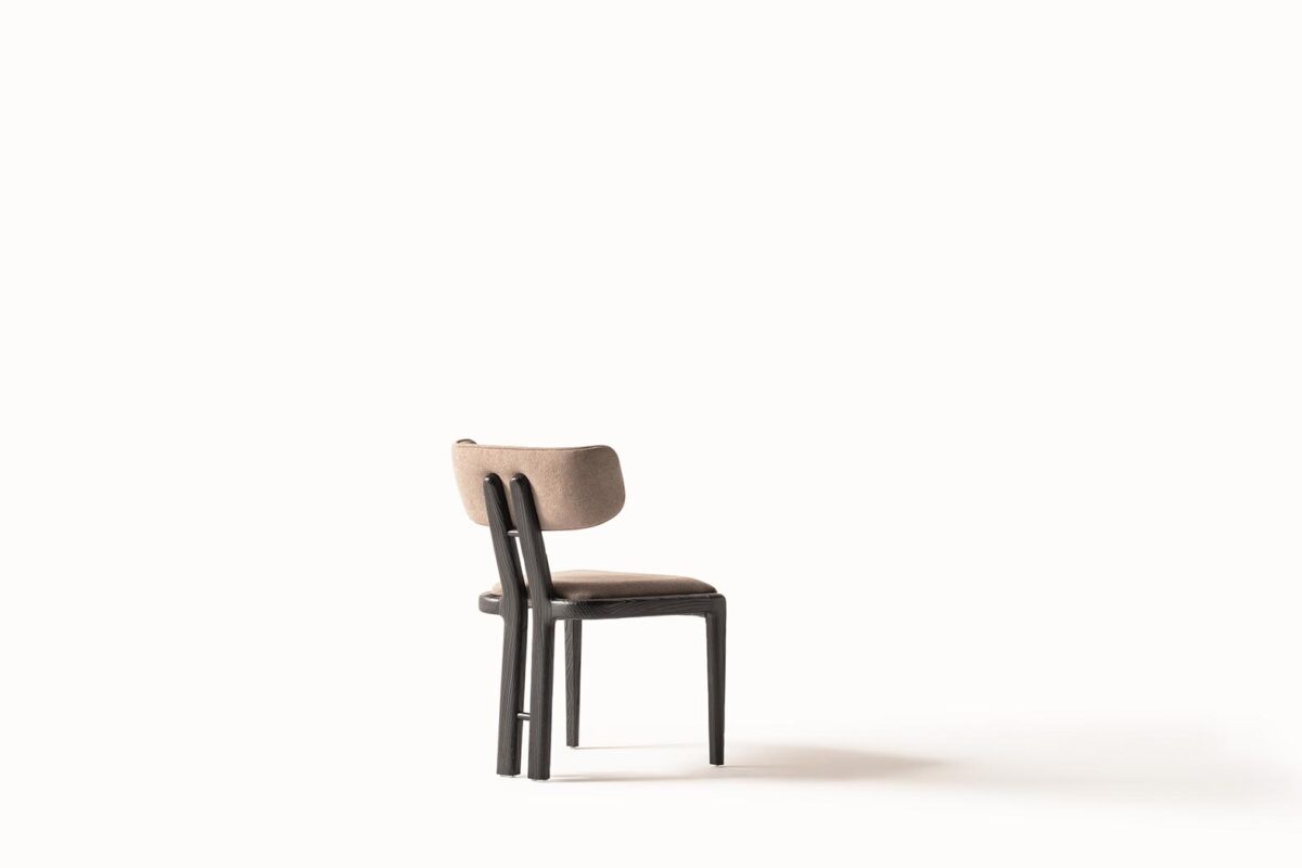 Modern Sandalye Tasarımı, Minimalist Ve Şık Görünüm.